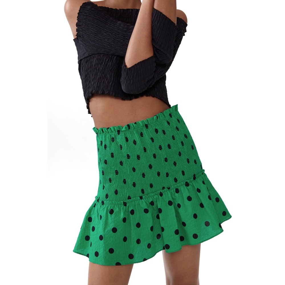 Zara NWT Textured Green Polka Dot Mini Skirt M